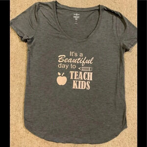 Teacher graphic Tshirt, S. O. Size large. Gray with rose gold print